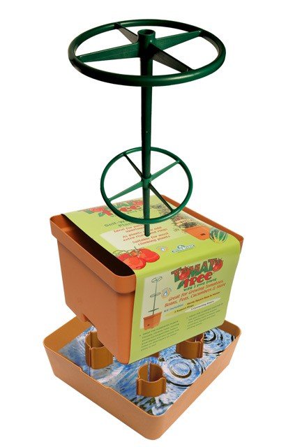 Tower pot to grow tomatoes